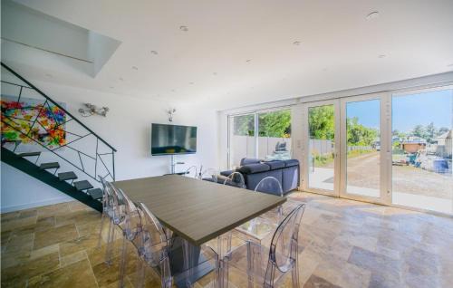Fondettes House | 3 Bedroom Amazing Home In Fondettes