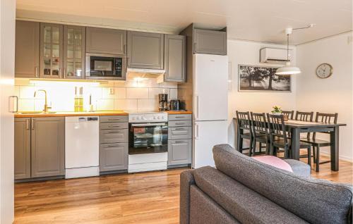 Hagaby House | 3 Bedroom Amazing Home In Löttorp