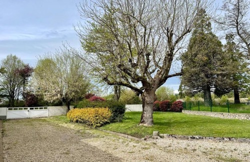 La Ferte-Saint-Cyr Apartment | 3-bedroom apartment at Le Domaine