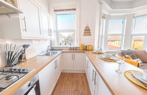 Barrow-in-Furness Apartment | 3-bedroom apartment in marvelous Barrow-in-Furness with WiFi, AC