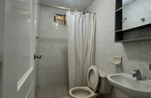 Barranquilla Apartment | 3 bedroom apartment with private bathroom and air located north of the city.