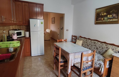 Berat Apartment | 3-bedroom apartment in charming Berat with AC, WiFi. Enjoy your stay