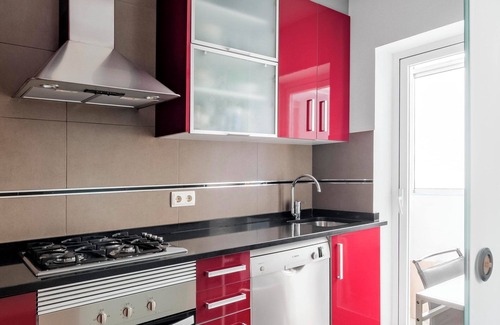 San Pascual Apartment | 3-bedroom apartment in marvelous Madrid with AC, WiFi