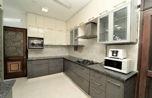 Defence Colony Apartment | 3 Bedroom Apartment, Defence Colony, New Delhi
