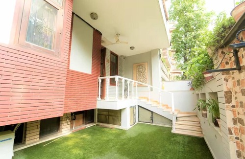 Defence Colony Apartment | 3 Bedroom Apartment, Defence Colony, New Delhi