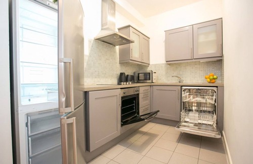 North Wall Apartment | 3 Bedroom Apartment In the heart of IFSC Dublin