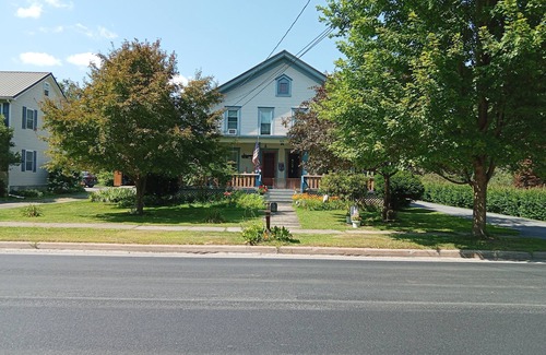 Unadilla Apartment | 3-bedroom apartment in tranquil Unadilla with AC, 20 minute drive to Oneonta