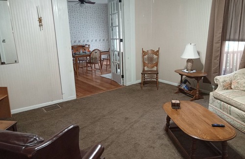 Unadilla Apartment | 3-bedroom apartment in tranquil Unadilla with AC, 20 minute drive to Oneonta