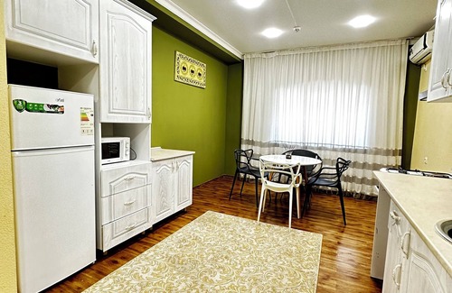 Tashkent Apartment | 3-bedroom apartment in enchanting Tashkent with AC
