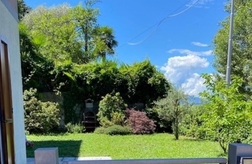 Germignaga Apartment | 3 bedroom apartment with terrace and garden near the beach