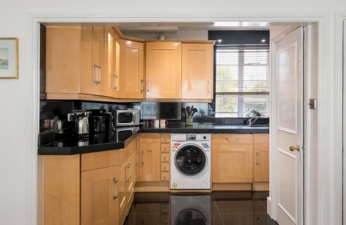 Bayswater Apartment | 3-bedroom apartment Lancaster gate