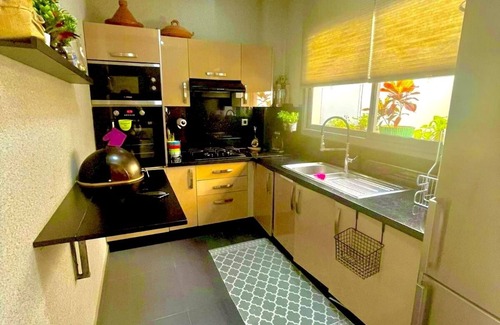 Boulevard de la Corniche Apartment | 3 bedroom apartment by sea and next to the Hassan Mosque 2