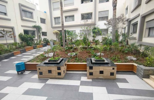 Boulevard de la Corniche Apartment | 3 bedroom apartment by sea and next to the Hassan Mosque 2