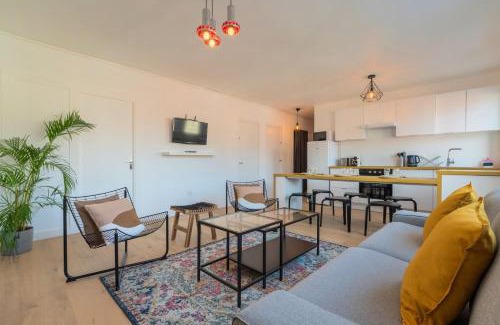 Faubourg de Bethune Apartment | 3 bedroom apartment near CHU and city center