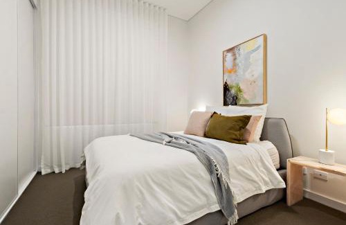 Newcastle Apartment | 3 Bedroom Apartment over looking Newcastle