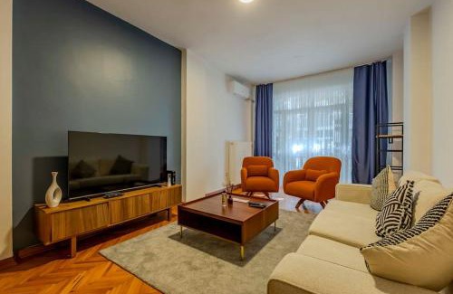 Kabatas Apartment | 3-Bedroom Apartment with Balcony