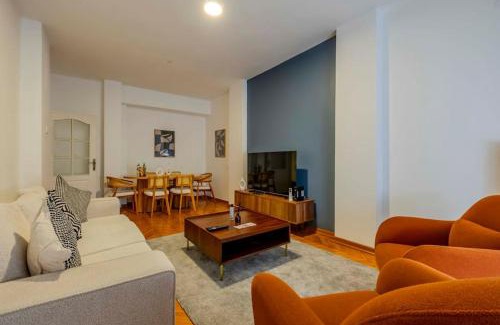Kabatas Apartment | 3-Bedroom Apartment with Balcony