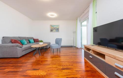 Gospic House | 3 Bedroom Awesome Home In Debelo Brdo