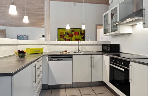 Helberskov Strand House | 3 bedroom awesome home in Hadsund