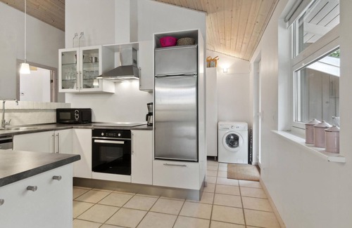 Helberskov Strand House | 3 bedroom awesome home in Hadsund