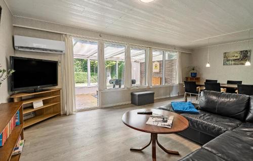 Tistrup House | 3 Bedroom Awesome Home In Tistrup