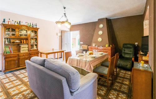 Carmona House | 3 Bedroom Awesome Home In Carmona