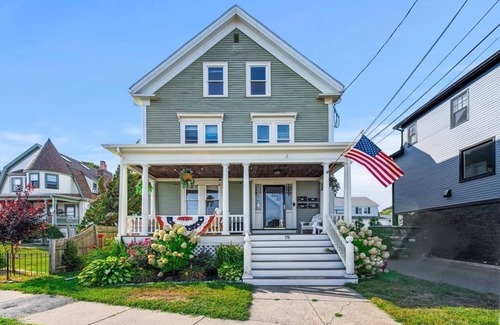 Salem Condo | 3 bedroom beach condo close to downtown Salem one block away from the Willows.