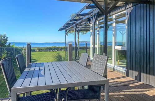 Vibæk Strand House | 3 bedroom beach front home in Ebeltoft