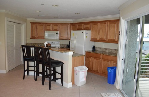 Englewood Condo | 3 Bedroom-Beach Front Condo w/Beautiful Views of the Gulf