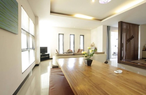 Sanur Apartment | 3 Bedroom Beach Side