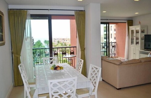 Nong Kae Apartment | 3 bedroom beachfront with free wifi 008
