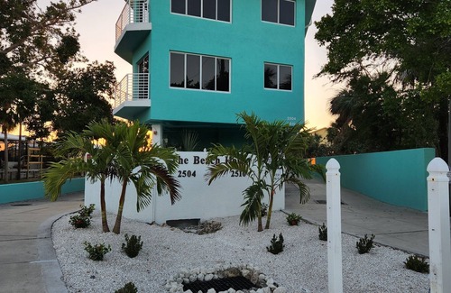 Englewood Condo | 3 Bedroom-Beachfront Condo with Most Amazing Sunset Views of the Gulf