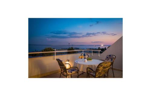 Znjan Apartment | 3 Bedroom Beautiful Apartment In Split