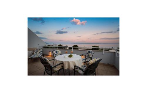 Znjan Apartment | 3 Bedroom Beautiful Apartment In Split
