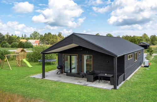 Bratten Strand House | 3 bedroom beautiful home in Jerup
