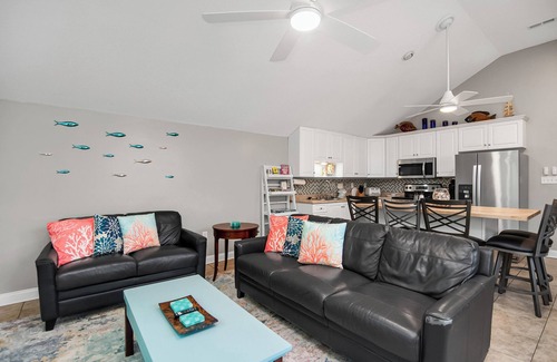 Pawleys Island House | 3-bedroom bungalow in peaceful Pawleys Island just minutes from the beach