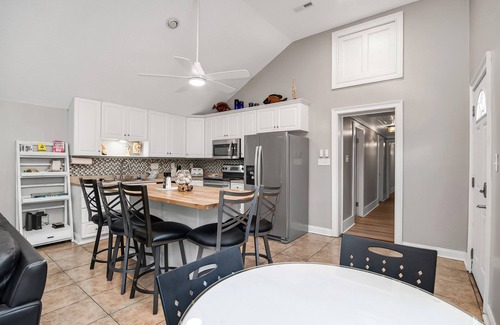 Pawleys Island House | 3-bedroom bungalow in peaceful Pawleys Island just minutes from the beach