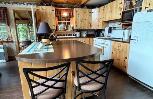 Stark Cabin | 3 Bedroom cabin on South Pond in Stark NH