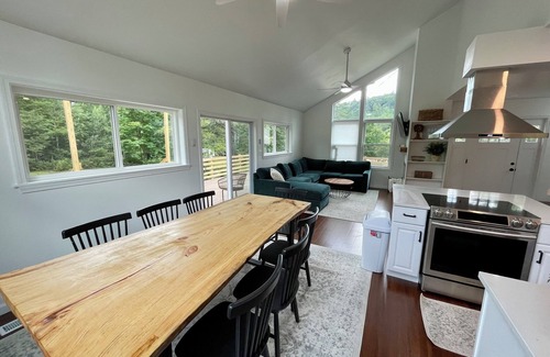 Alexandria Ski Chalet | 3 Bedroom Chalet with Hot tub on 3 private acre in the foothills of White Mnts