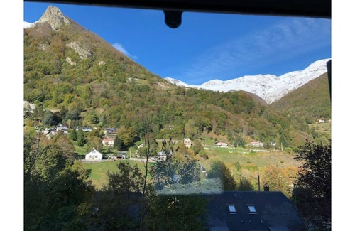 Cauterets Ski Chalet | 3 bedroom chalet with fireplace and enclosed garden