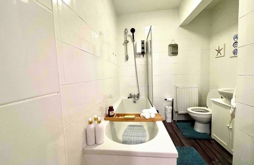 Calder Bridge Apartment | 3 Bedroom Coastal Escape in Seascale