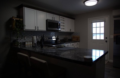 Cody House | 3-bedroom Cody getaway! Centrally located, close to the river!