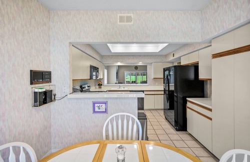 Palm Desert Condo | 3-bedroom condo in charming Palm Desert with WiFi, AC, fitness room