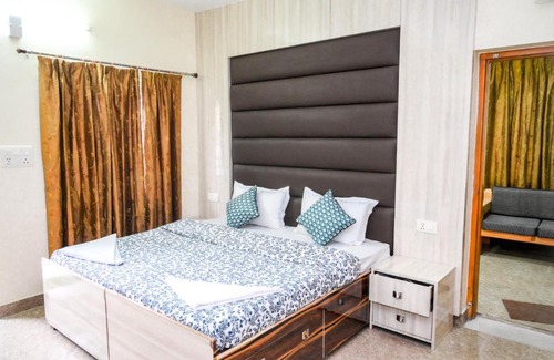 Landour Apartment | 3 Bedroom Condo Mussoorie - TV/WIFI/Heater