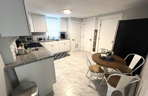 Hampton Condo | 3 Bedroom Condo steps from Hampton beach and boardwalk!