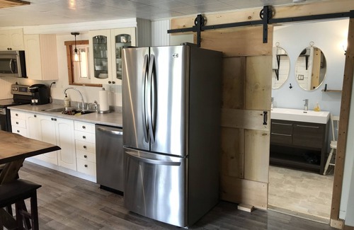 Sauble Beach Cottage | 3 Bedroom Cottage Backs on to Sauble Beach