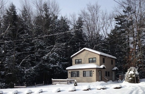 Beebe Plain Cottage | 3 Bedroom Cottage on Lake Memphremagog