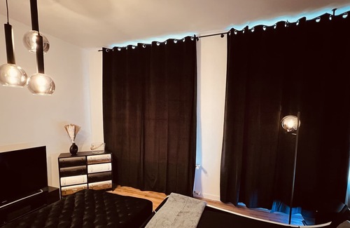 New Town Apartment | 3 bedroom cozy atmosphere Cologne right next to restaurants, shops & cafes