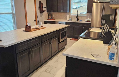 Gun Barrel City House | 3-bedroom cozy relaxing home in Gun Barrel City with lots of amenities!