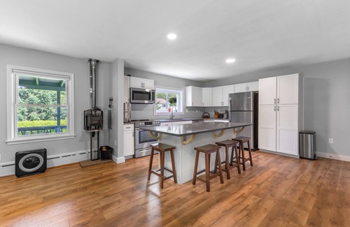 Waterville House | 3-bedroom Creekside Mountain Retreat in Waterville